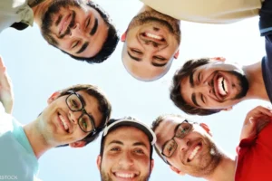 القضايا التي تواجه الشباب في الجامعة pdf